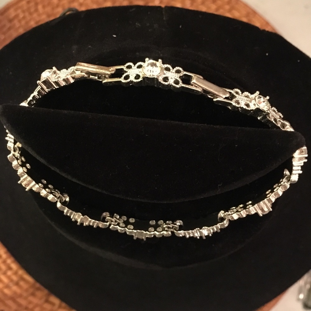 NIN Avon Tennis Bracelet